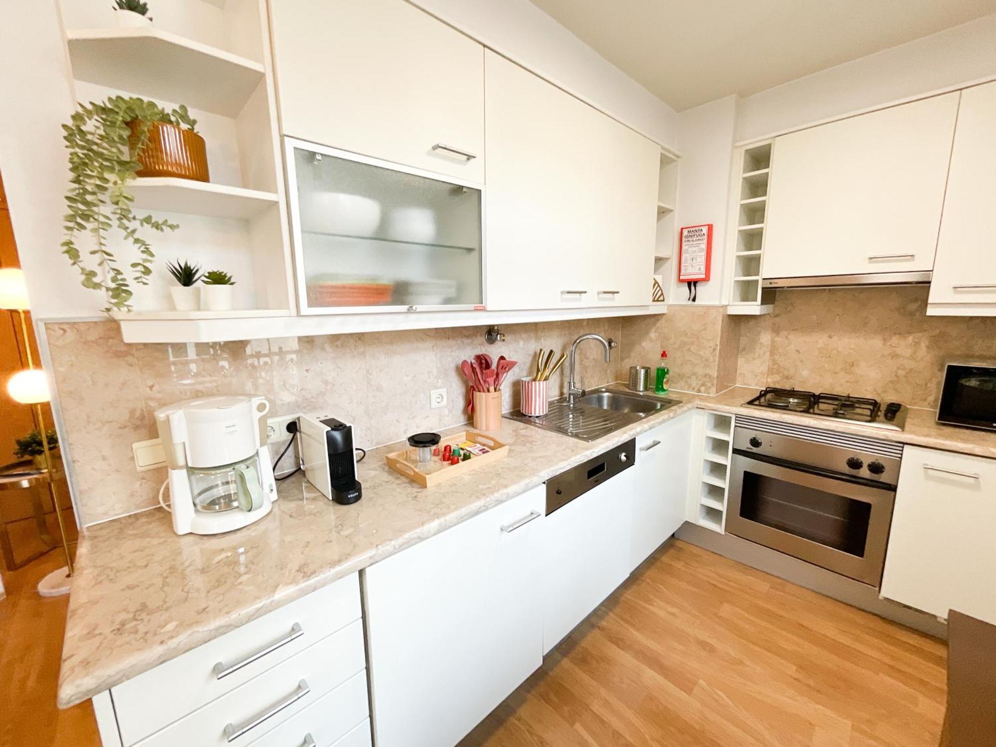 Stunning Luxury In Chiado 1br Lisbon